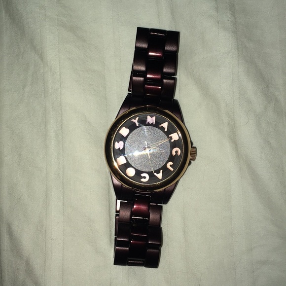 Chocolate Marc jacobs watch - Picture 2 of 3